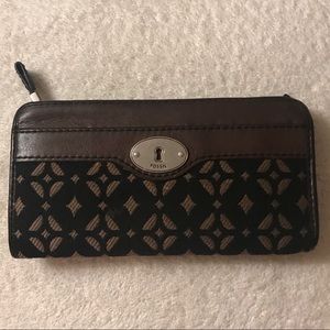 Fossil wallet